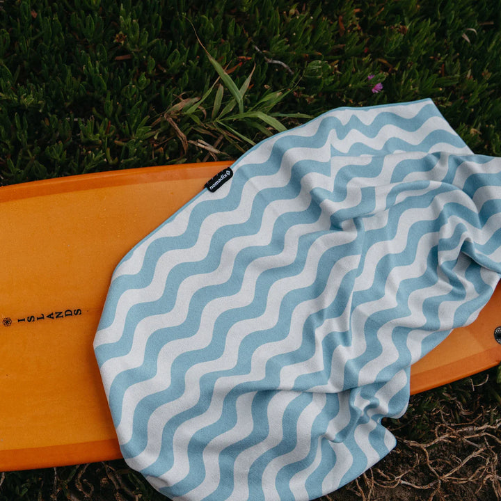 Nomadix Original Towel Calm Seas Pale Blue Sky